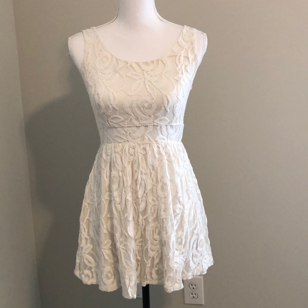 White lace dress